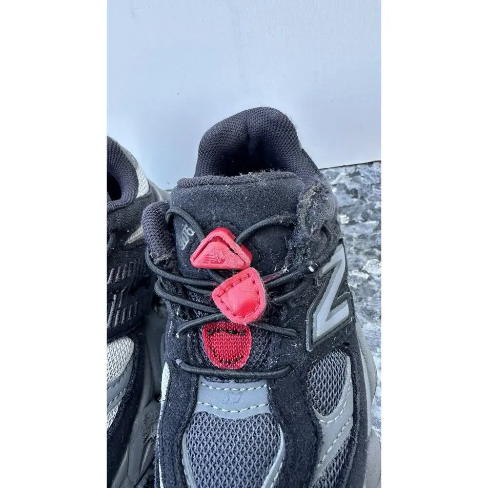 New Balance Sneakers 9060 Black Grey (GS) Size 9 Boys/Toddler